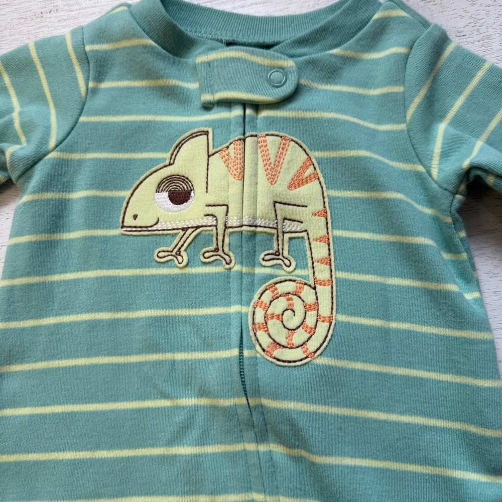 NWT Carters Footie Pajama Stripe Chameleon Lizard Newborn‎ Green Pascal Tangled